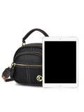 Women's minimalist crossbody bag – Fashion and functionality