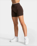 Women’s Seamless High-Waist Sports Shorts – Solid Color, Hip-Lifting Yoga & Running Shorts