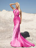 🔥 Sexy long dress with asymmetrical straps – bold, elegant and unforgettable