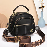 Women's minimalist crossbody bag – Fashion and functionality