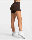 Women’s Seamless High-Waist Sports Shorts – Solid Color, Hip-Lifting Yoga & Running Shorts