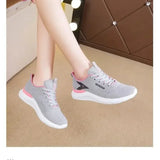 Lightweight and stylish women's sneakers - breathable and stylish