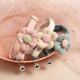 Adjustable cat collar with flower and bell – Style, comfort and safety for your pet! 🐱🐶