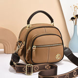 Women's minimalist crossbody bag – Fashion and functionality