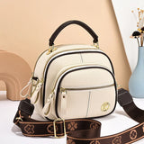 Women's minimalist crossbody bag – Fashion and functionality