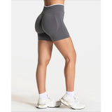Women’s Seamless High-Waist Sports Shorts – Solid Color, Hip-Lifting Yoga & Running Shorts