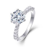 Moissanite Solitaire Ring – Luxury and Timeless Elegance